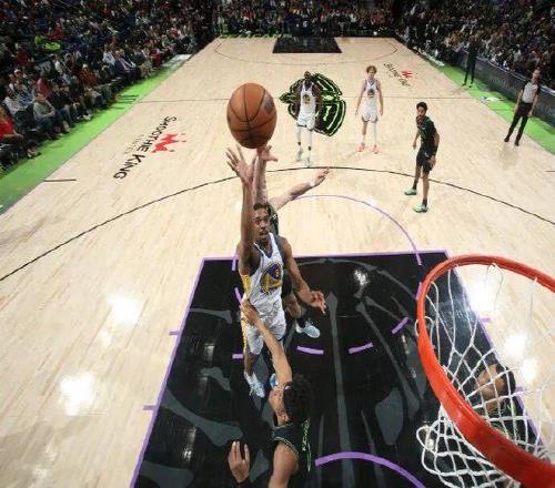 中籍球迷围,攻辱骂日队,球衣男,乐鱼体育官网,乐鱼体育官网,乐鱼体育官网在线娱乐平台